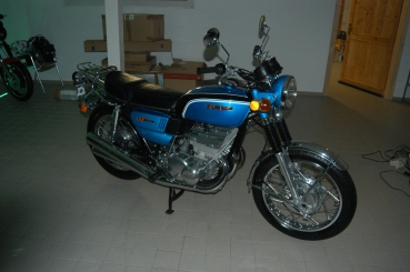 SUZUKI GT 550 J Bj 1972 im Kundenauftrag