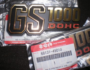 Emblem Seitendeckel GS 1000 , Suzuki 68131-49010