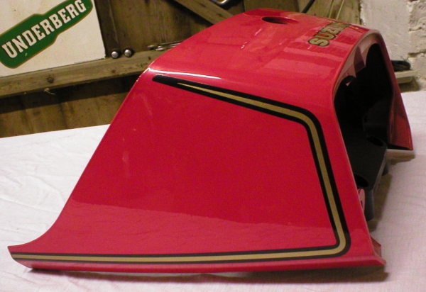 Bürzel  Sitzbankheck GSX 1100, E  , u.A.  , Suzuki   45501-49811-737