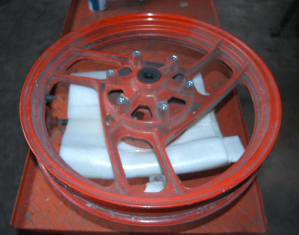 Felge Hinterrad RD 350 YPVS gebraucht guter Zustand