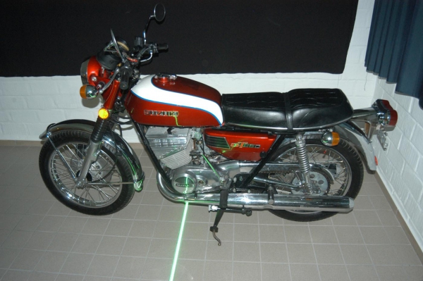 SUZUKI GT 250 K im Kundenauftrag zu verkaufen